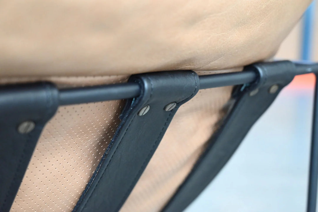 ERICSSON LOUNGE CHAIR "TAN"