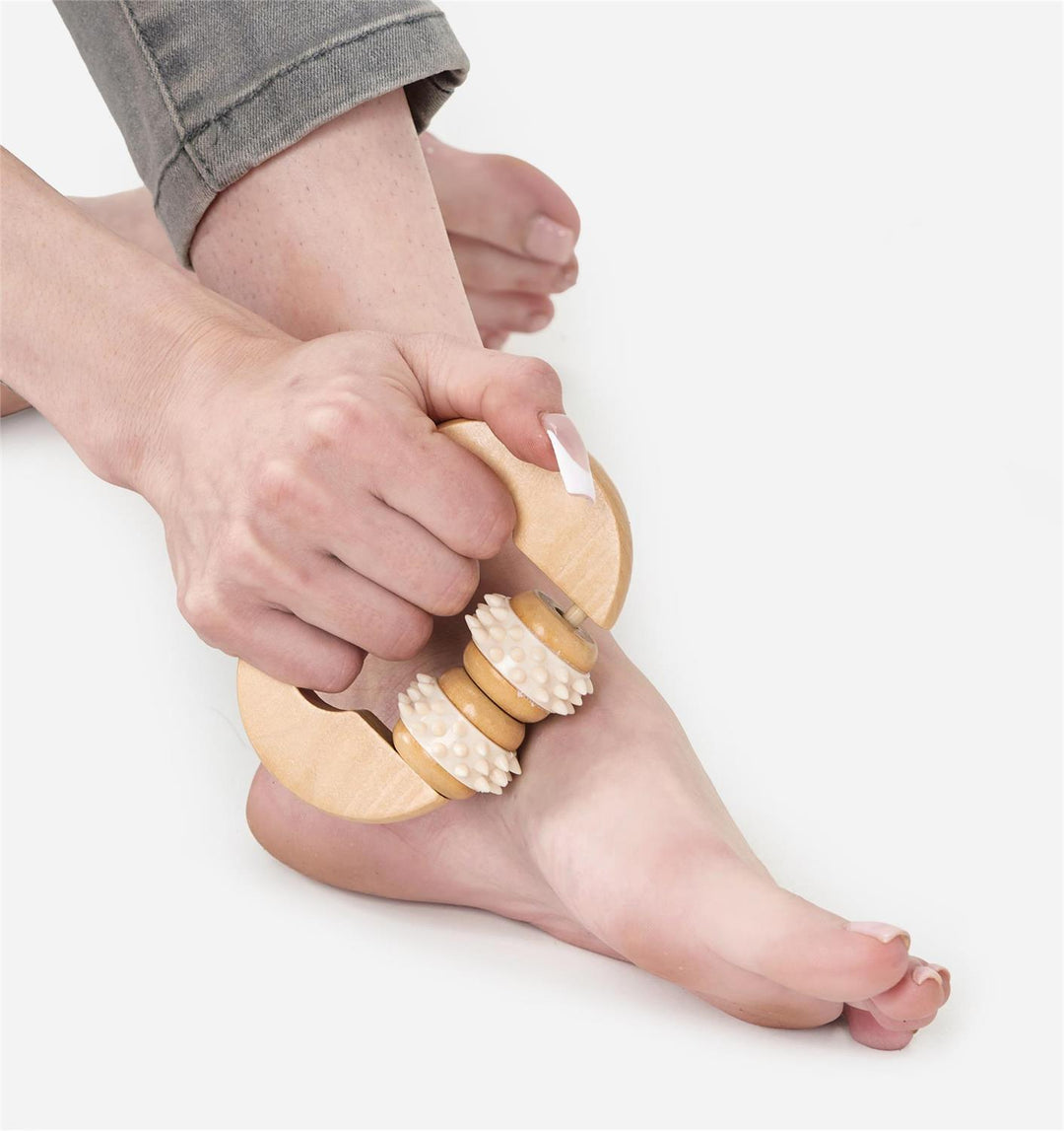 SMALL WOODEN FOOT MASSAGE ROLLER