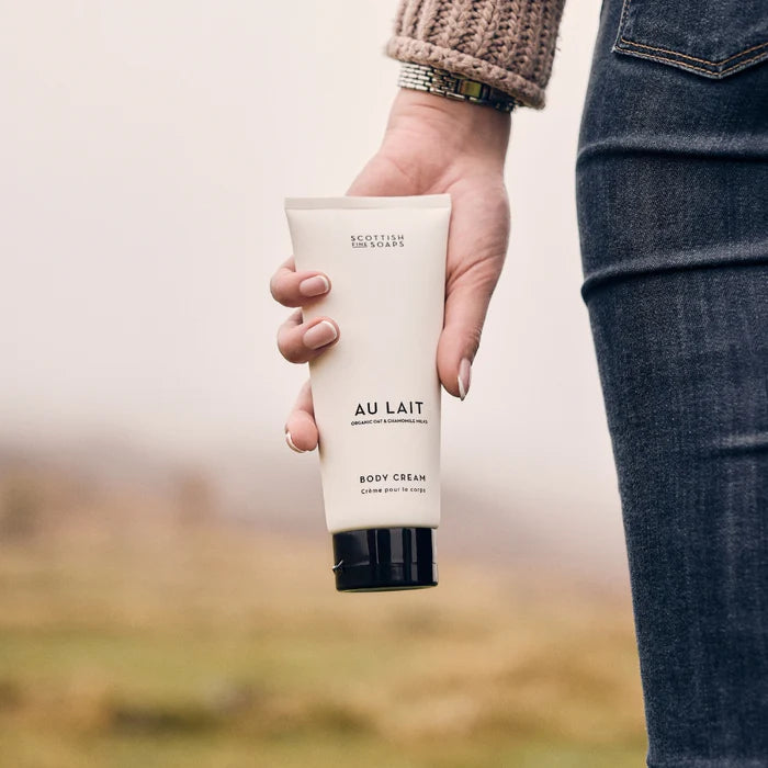 AU LAIT BODY CREAM 200ML TUBE