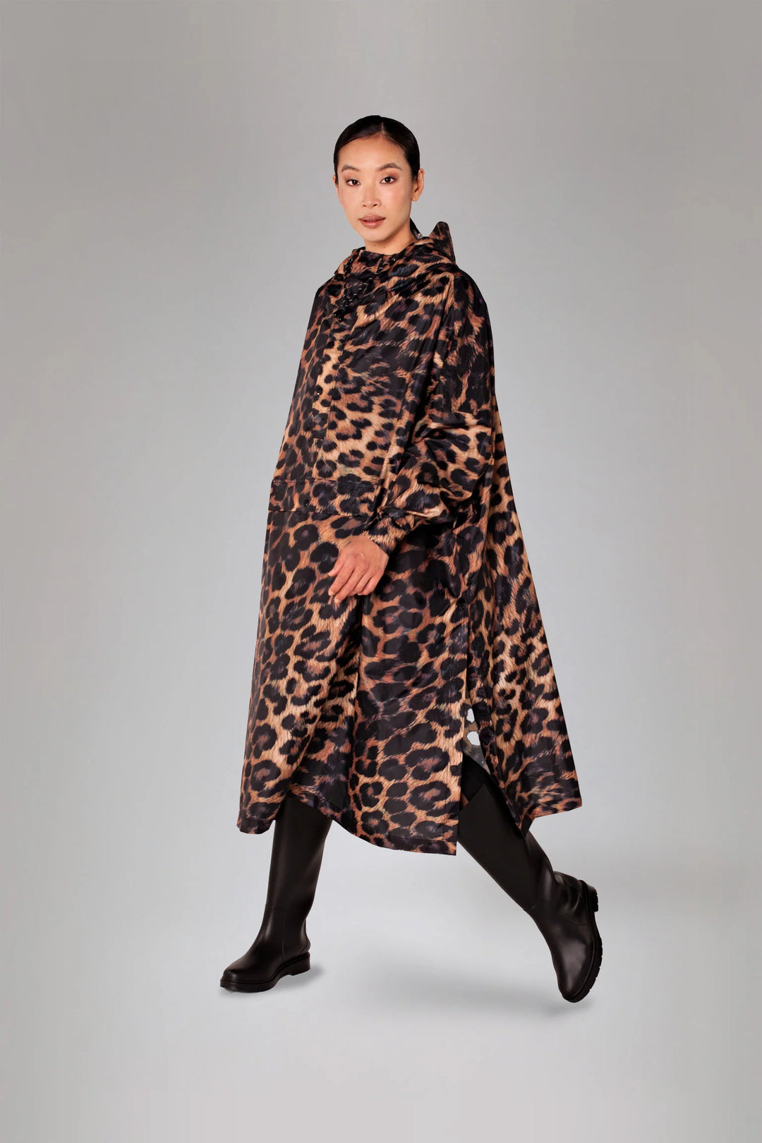 DARK LEOPARD PONCHO
