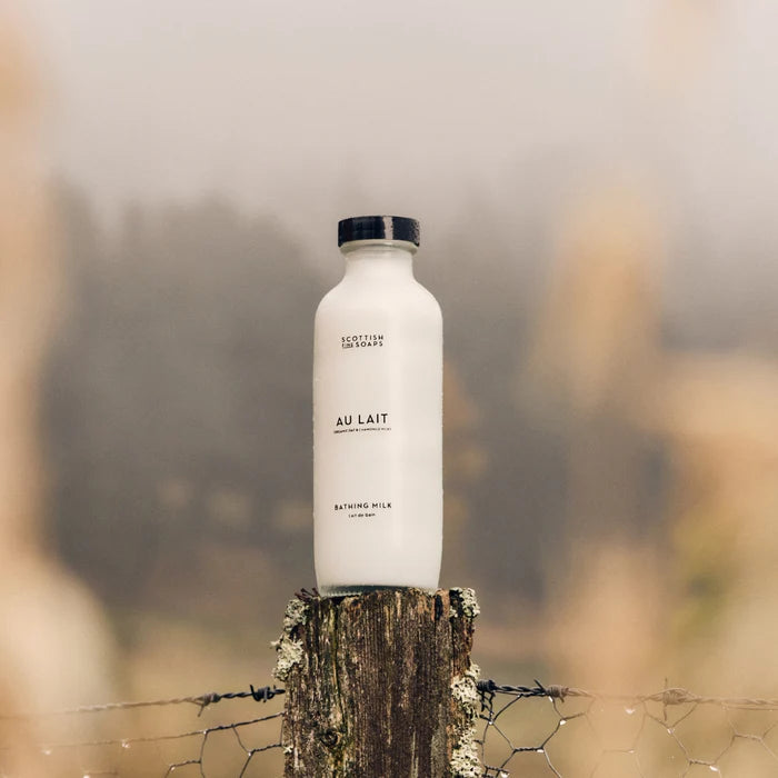 AU LAIT BATHING MILK 440ML