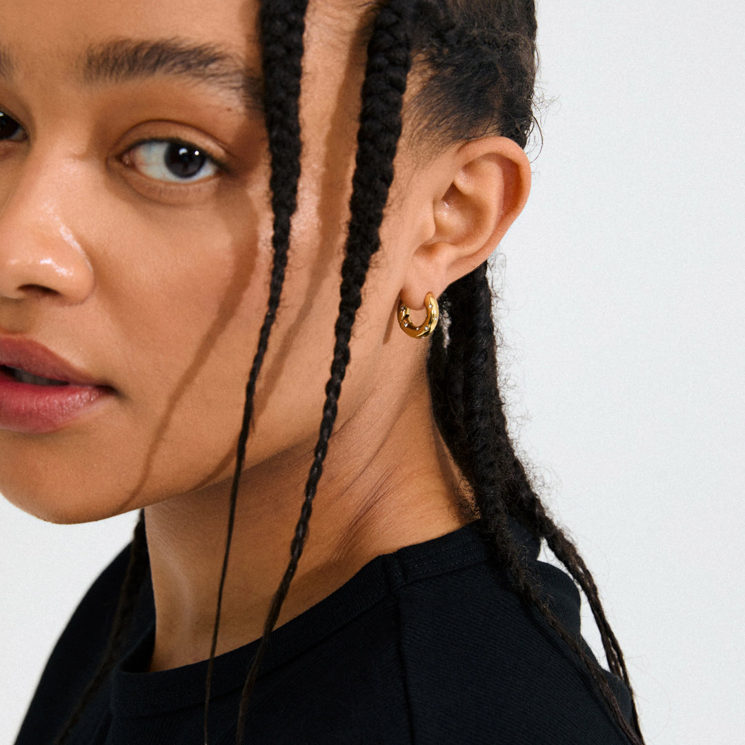 NEVAEH HOOPS "GOLD PLATED"