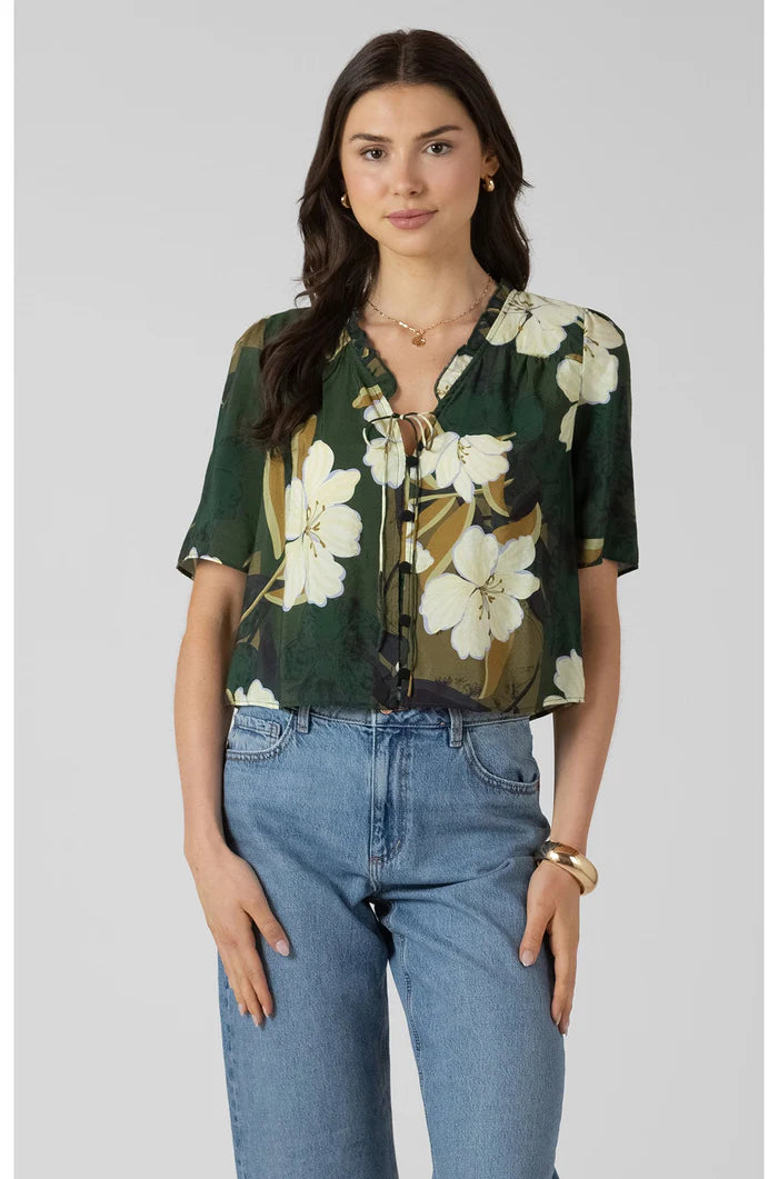 BUTTON FRONT RUFFLE TRIM BLOUSE "PALM BLOSSOM"