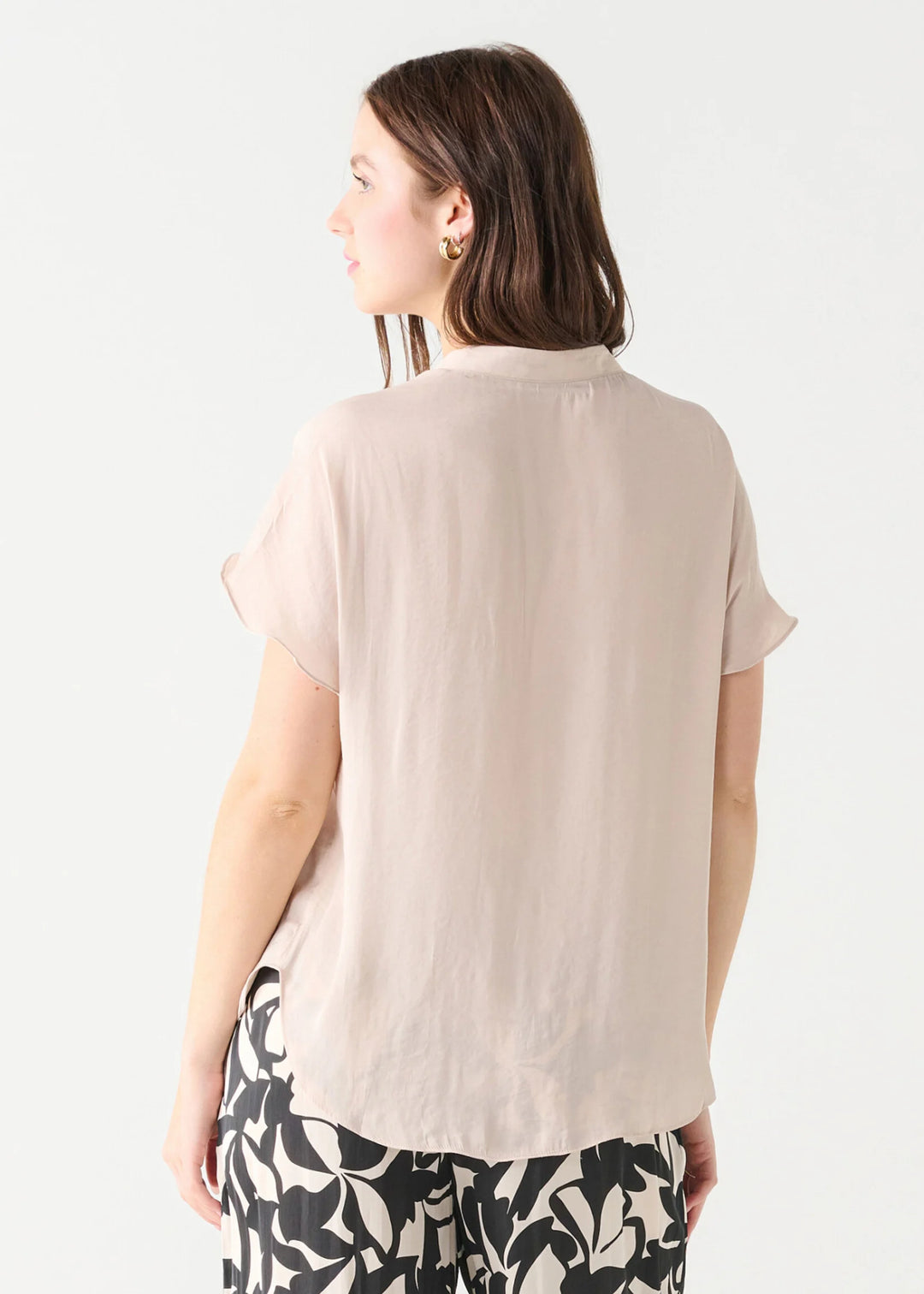 SHORT SLEEVE SATIN TOP