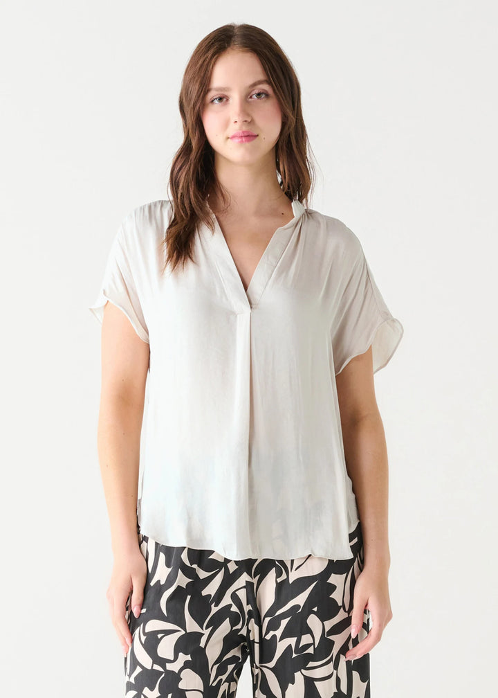 SHORT SLEEVE SATIN TOP