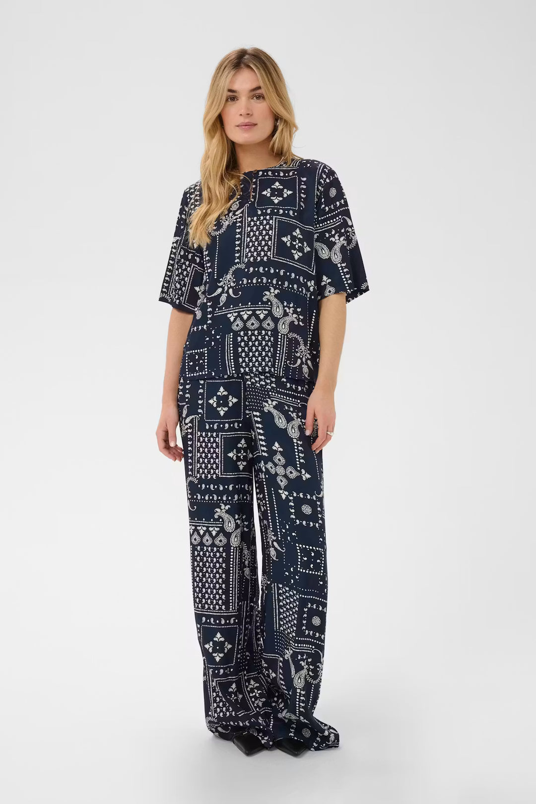 STEPHANIESZ BLOUSE "NIGHTSKY PAISLEY"