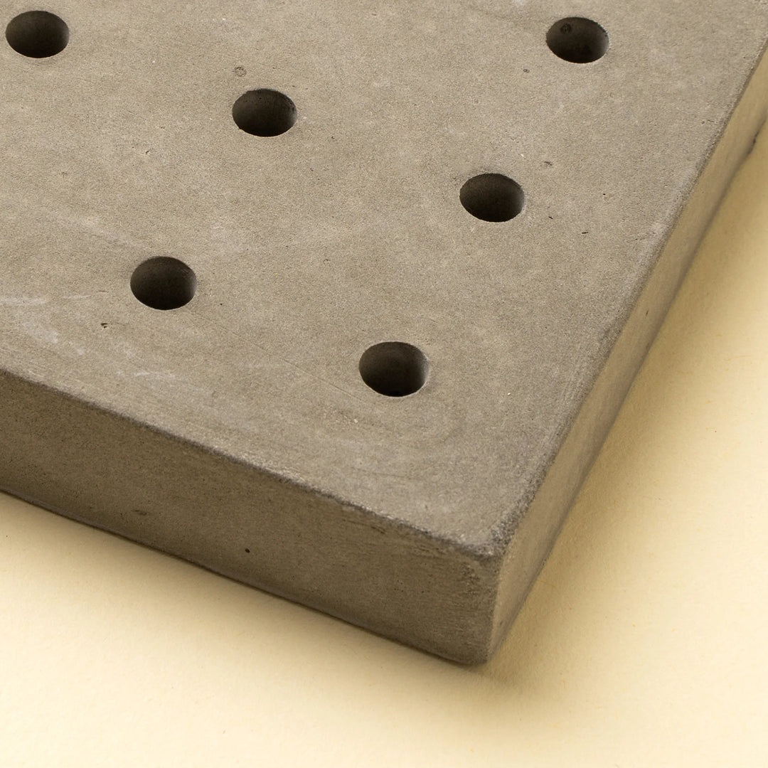 CONCRETE SOAP DISH - DOTS