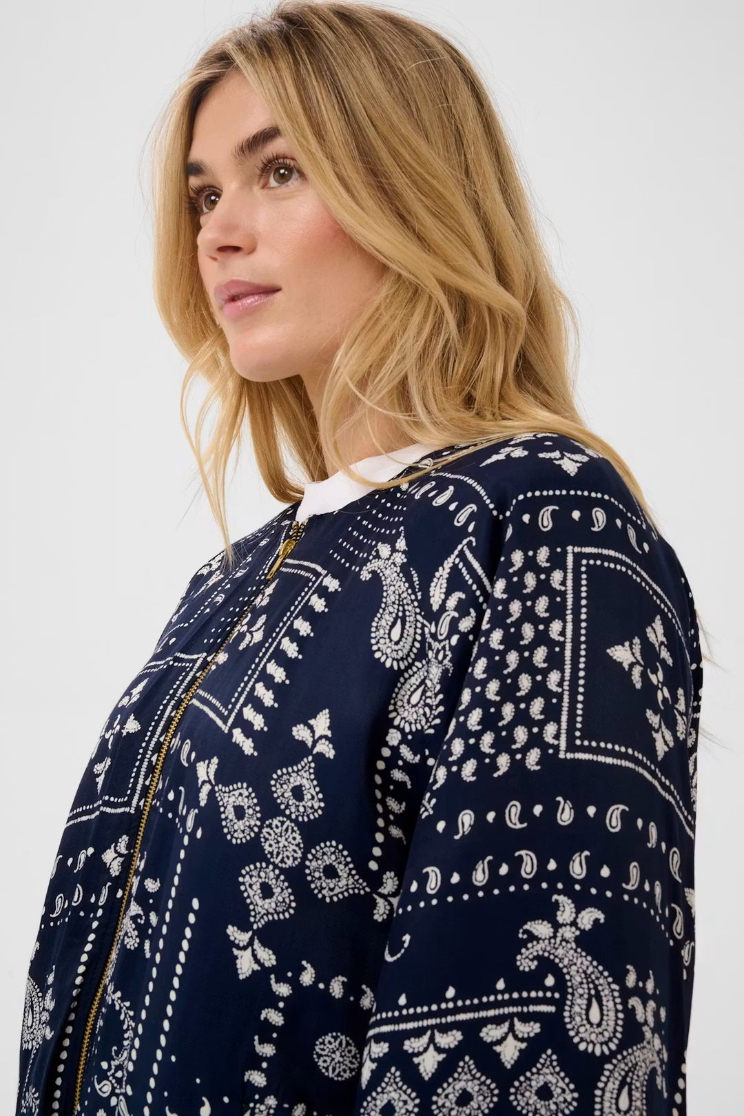 STEPHANIESZ BOMBER JACKET "NIGHTSKY PAISLEY"