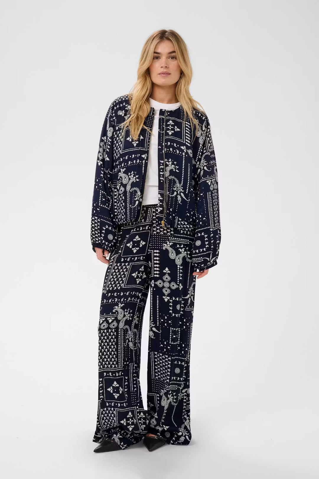 STEPHANIESZ BOMBER JACKET "NIGHTSKY PAISLEY"