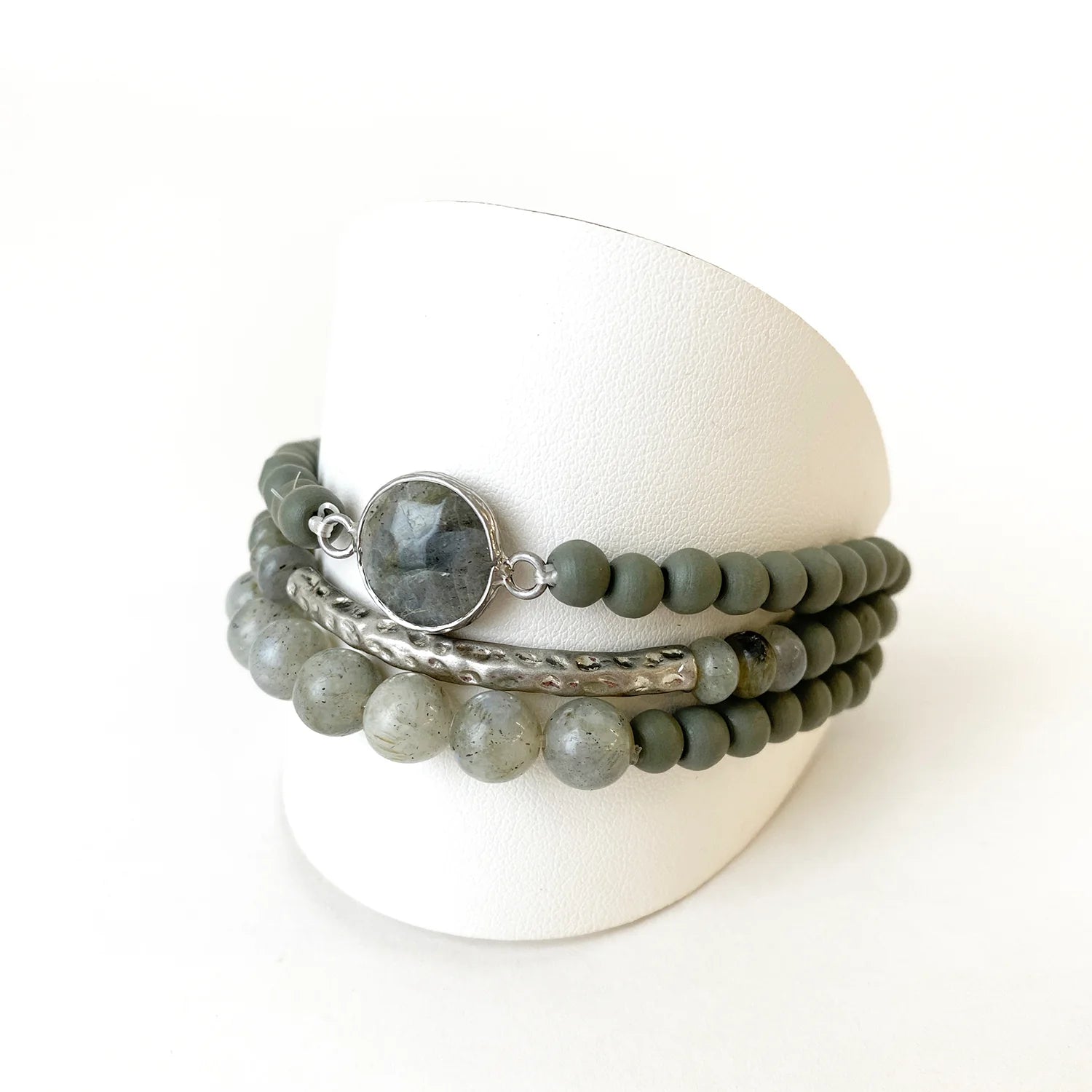 Carracol 3 Rows Grey Bracelet