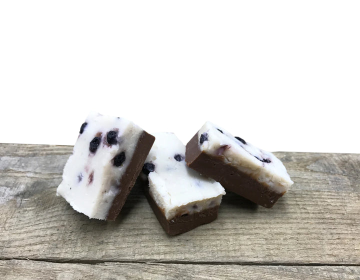 La Maison du Bleuet Homemade Chocolate and Blueberry Fudge